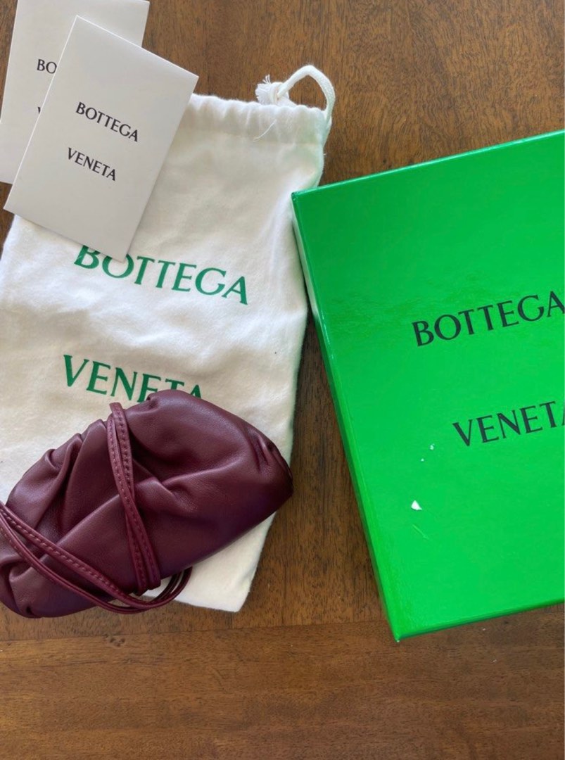 Bottega veneta micro 2025 pouch