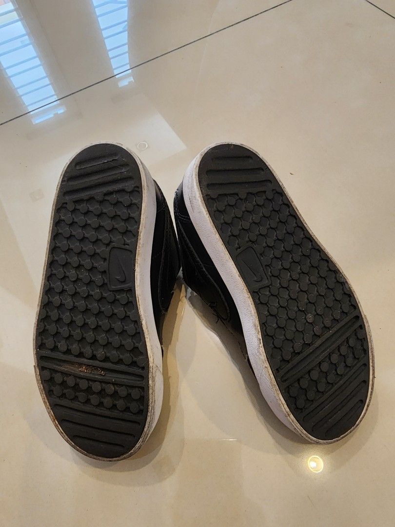 Uk 9.5 to us nike hot sale