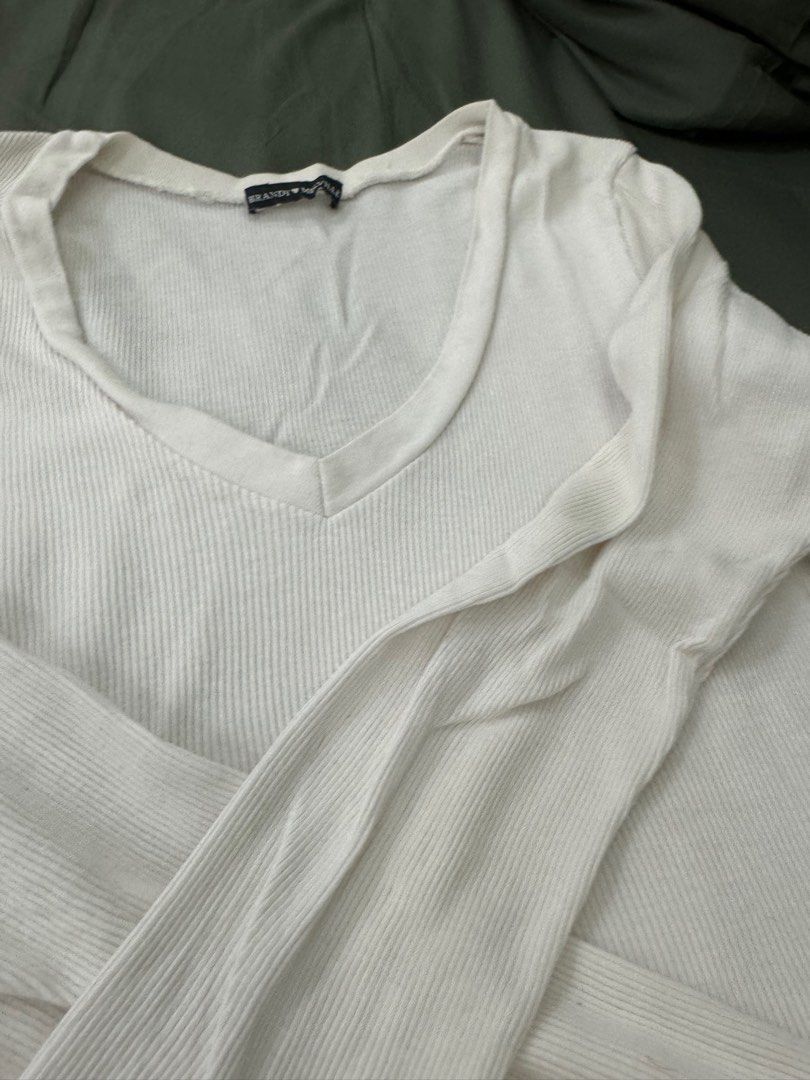 Brandy Melville white long sleeve top, Women's Fashion, Tops