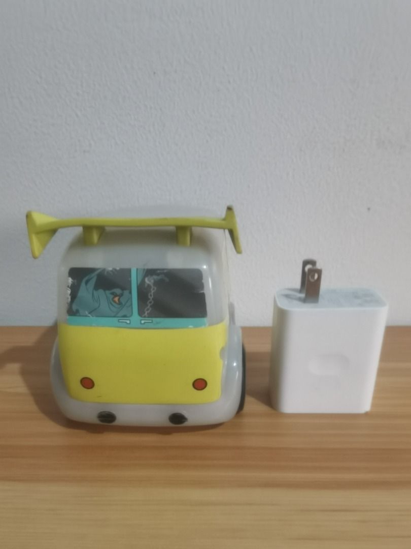 Character Options * Hanna-Barbera * Mystery Machine Van (Category: Vintage Collectibles) located in Makati City. Submitted by kalabasza (Listing ID 1285901382, Image 3). Description: 📌 This is a preloved item. Please manage your expectation. 📌 Actual item posted. Pull back function working, ambilis. 📌 Nabilad yata to ng ilang dekada at ganitong nagfade ng sobra ang color hahaha 📌 Product Color may slightly vary due to Photographic Lighting. �