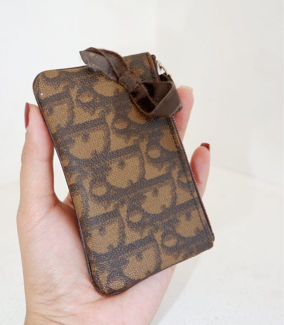 CHRISTIAN DIOR COIN PURSE (Category: Luxury Bags & Wallets) located in Cagayan de Oro. Submitted by moiobsession (Listing ID 1285837290, Image 2). Description: authentic free shipping nationwide .
