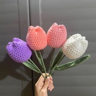 Crochet Tulips with Leaf