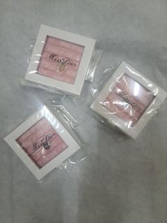 （分類：）位於 。 由 shan810110 提交（商品編號 1285941929，圖片 1）。簡介： 。