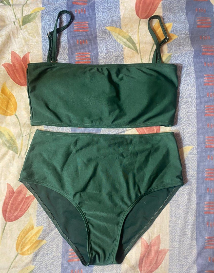 Emerald green tube bikini (Category: Bikinis & Swimsuits) located in Quezon City. Submitted by shemboti (Listing ID 1285860516, Image 1). Description: High waisted bikini paired with adjustable tube top. Super soft and silky! High quality! From cocobliss Size: S-M.