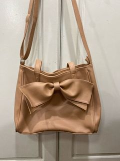 Faux Leather Hand and Sling Bag Convertible in Peach Nude
