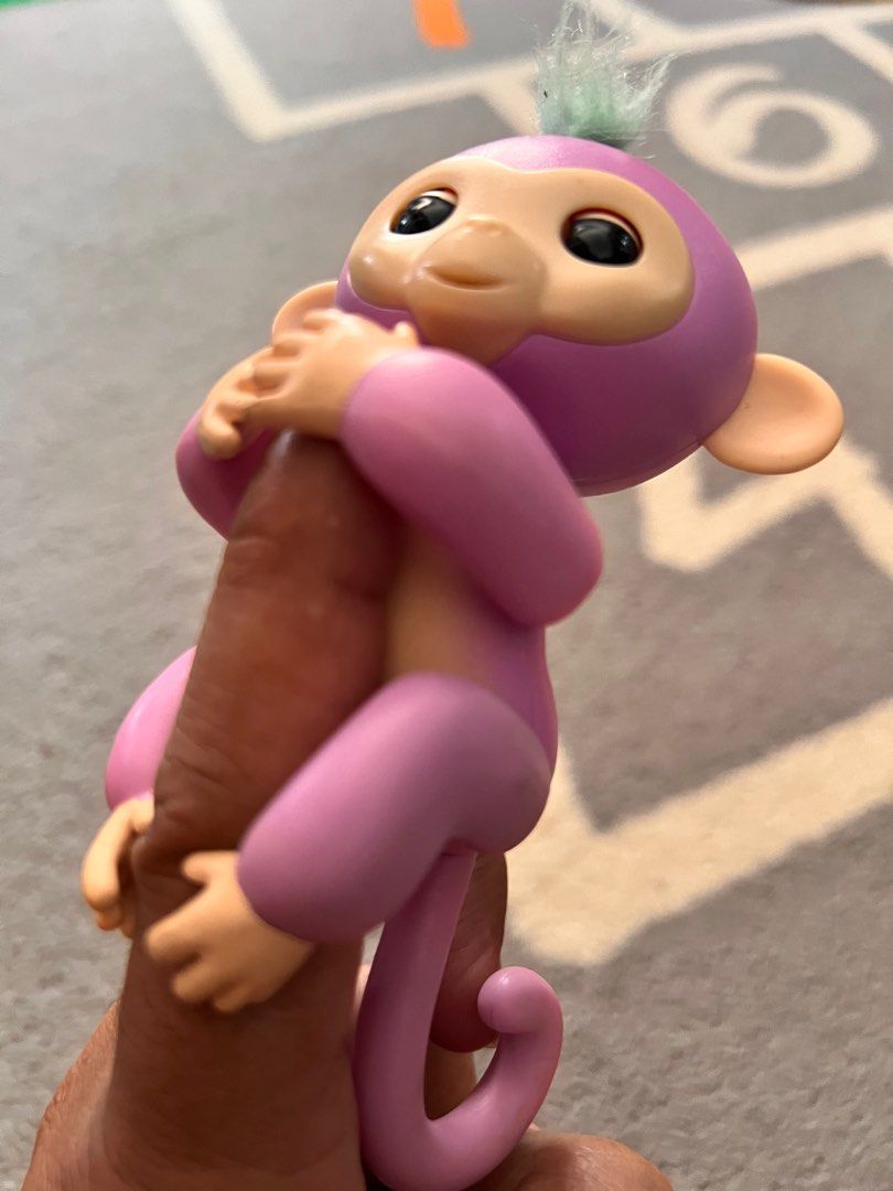 Fingerlings Interactive Baby Monkey Zoe Finger Toy Hobbies Toys