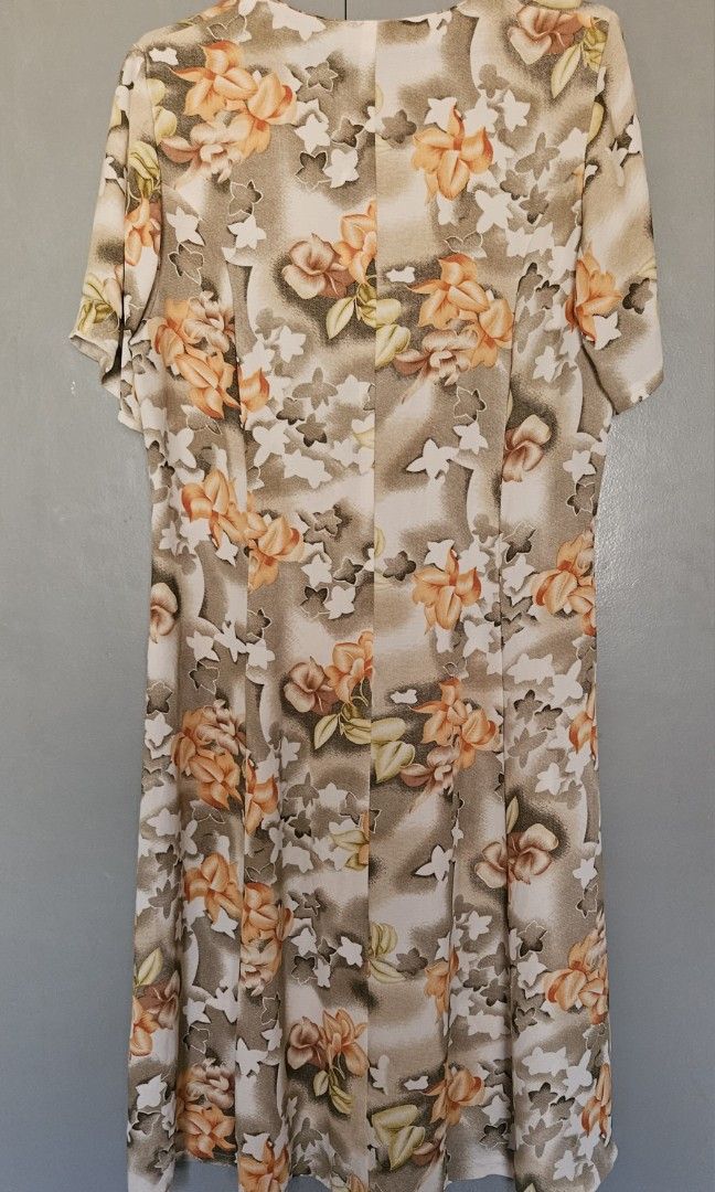 Floral Dress (Category: Dresses) located in San Carlos. Submitted by chsoki (Listing ID 1286019359, Image 2). Description: M-XL L 42.5 W 37 MOP - BPI, GCASH, GOTYME, SEABANK.