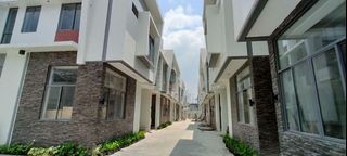 For Sale House and Lot | Townhouse in Quezon City near SM North and Trinoma Ayala Malls -Ready for Occupancy!