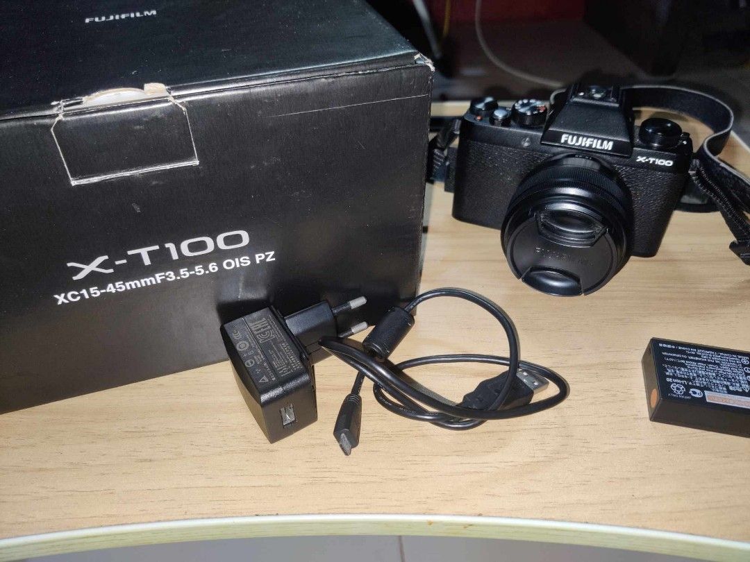 Fujifilm x-t100 (Category: Cameras) located in Manila. Submitted by lesterrr24 (Listing ID 1285894294, Image 1). Description: Fujifilm x-t100 The price is negotiable.