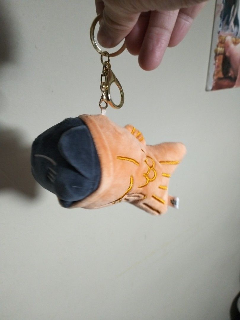 Catfish keychain top