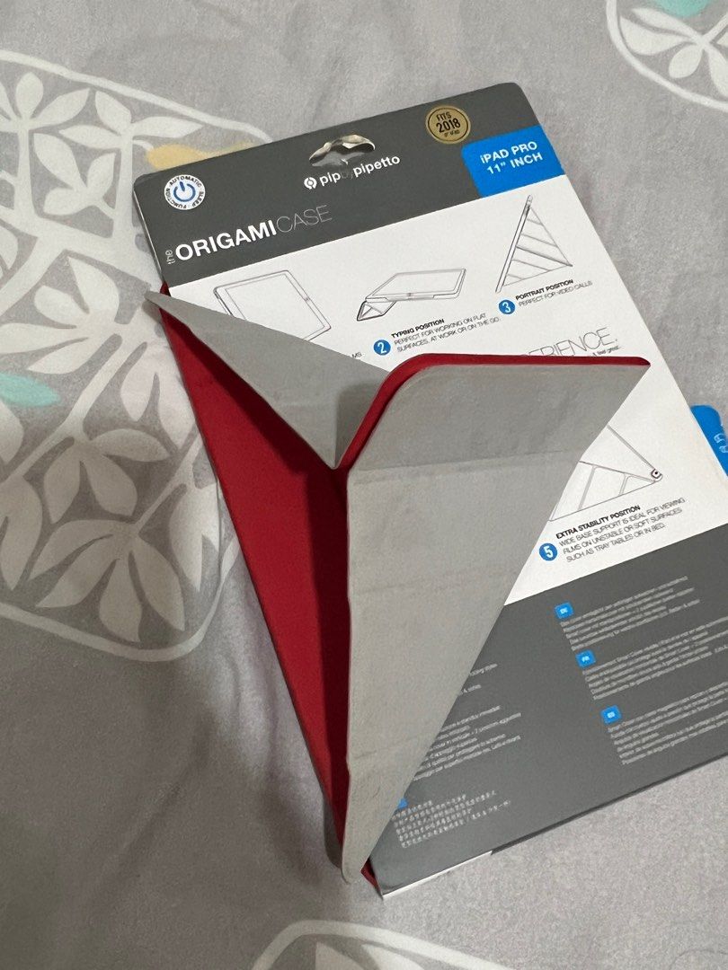 Ipad pro 11 Origami Case (Category: Cases & Sleeves) located in Manila. Submitted by cheemishops (Listing ID 1285952768, Image 3). Description: Ipad pro 11 case Brand new 2k from power mac Fits 2018 version W pen mark on side Last price. No haggling..