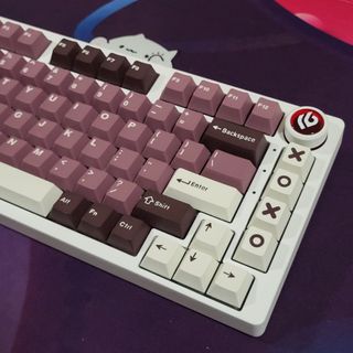 （分類：）位於 。 由 keyzu.custom_keyboard_builder 提交（商品編號 1285912609，圖片 1）。簡介： 。