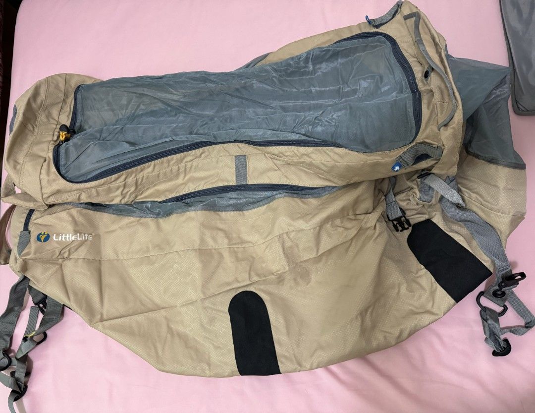 Little Arc 2 travel cot （分類：兒童傢具 - 嬰兒床）位於 Hong Kong。 由 georgechoy2019 提交（商品編號 1285906475，圖片 3）。簡介： 幼儿旅行帐篷，重2.5kg，支开尺寸85cm宽 133cm长 72cm高，垫尺寸长121cm 宽70cm。只用过一次，接近新。