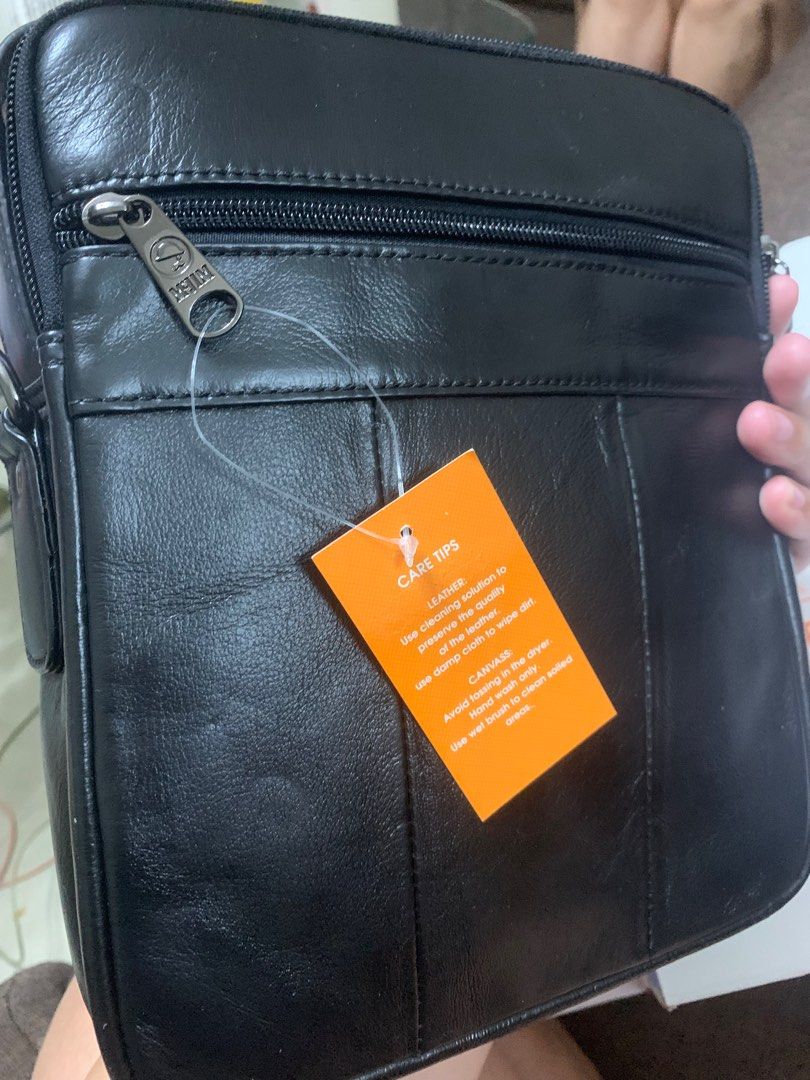 McJim leather sling bag (Category: Sling Bags) located in Bulacan. Submitted by teypalic (Listing ID 1285914590, Image 2). Description: Brand new leather dling bag from McJIM originally priced at 4k po kaxa po ipad mini free shipping thru LBC na din😊.