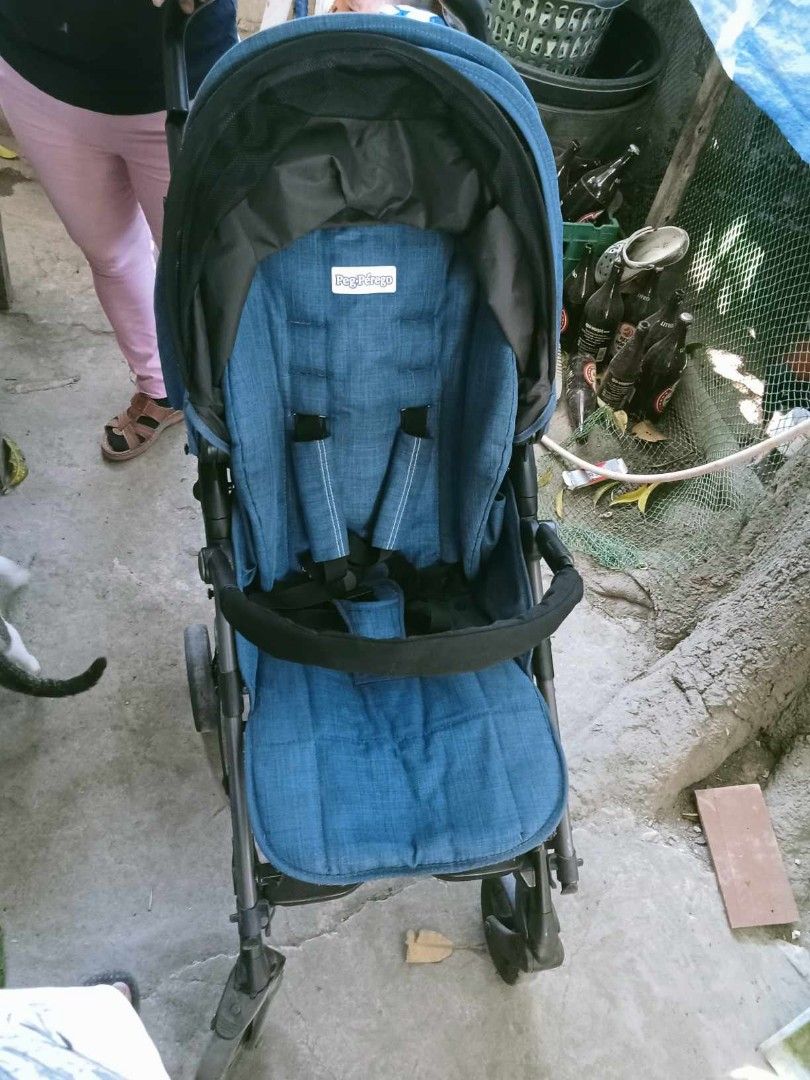 Peg perego made in italy (Category: Strollers) located in Calamba. Submitted by betonalber47354 (Listing ID 1285848146, Image 2). Description: Peg perego stroller no issue made in Italy.