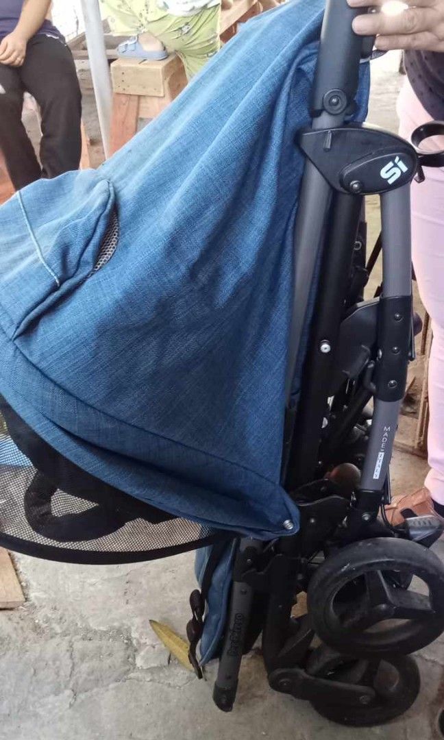 Peg perego made in italy (Category: Strollers) located in Calamba. Submitted by betonalber47354 (Listing ID 1285848146, Image 3). Description: Peg perego stroller no issue made in Italy.