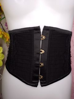 (Category: ) located in . Submitted by ms.happycorsets (Listing ID 1285931890, Image 1). Description: .