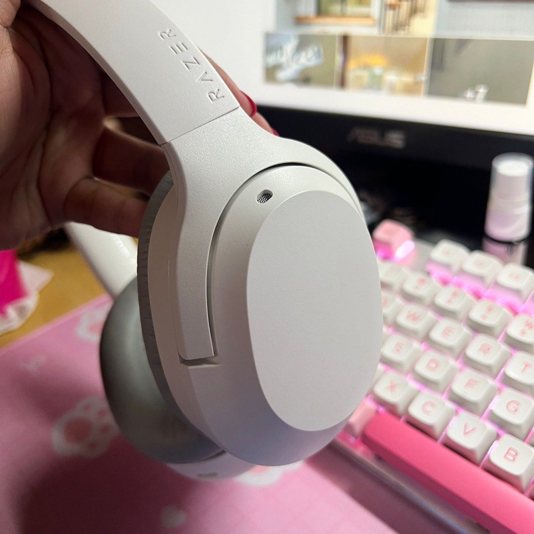 Razer Opus X Mercury Edition (Category: Headphones & Headsets) located in Taytay. Submitted by theclosetfloodshop (Listing ID 1285869385, Image 2). Description: Barely used. Bought from datablitz Inclusions: Flawless Charger Box Payment first policy via gcash or bpi. Shipping c/o buyer..