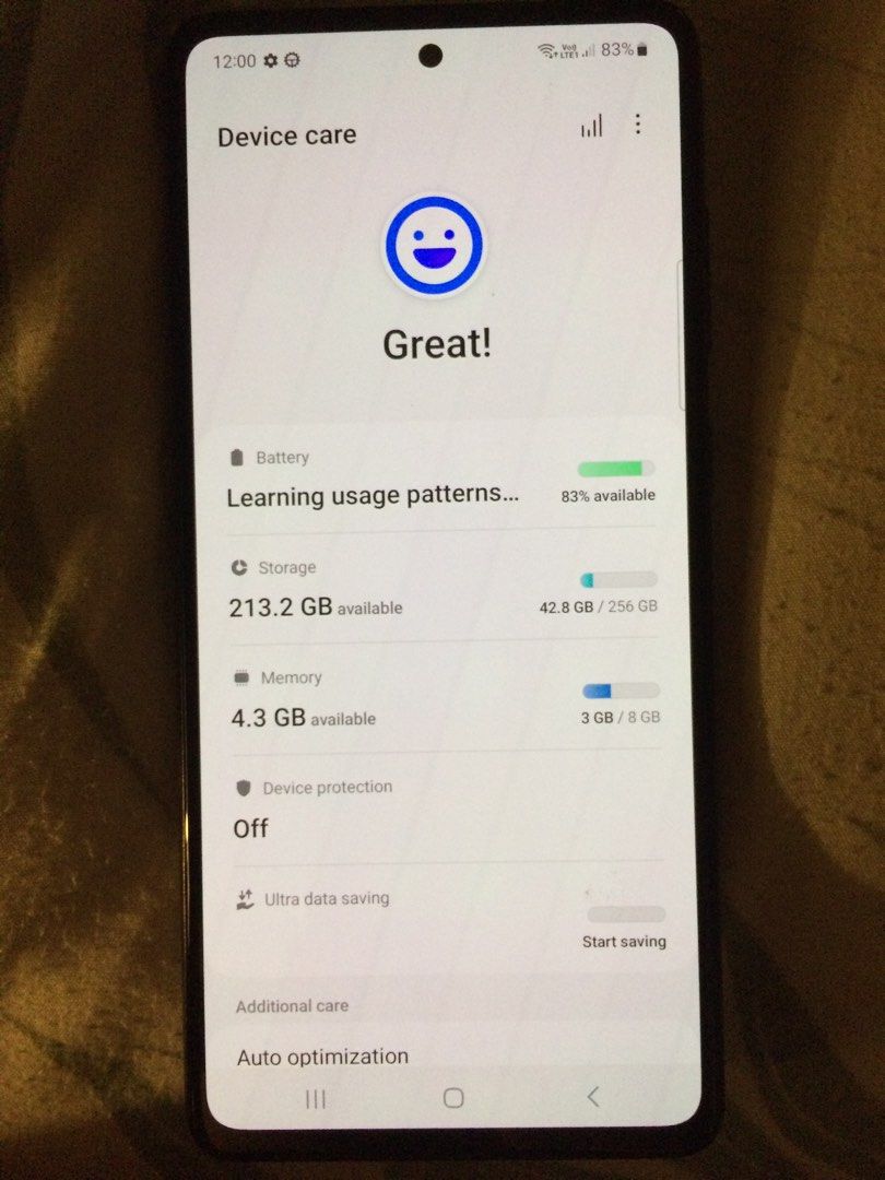 Samsung A72 OPENLINE NO ISSUES - 8gb ram - 256gb rom storage (Category: Samsung) located in Quezon City. Submitted by manilahaulph (Listing ID 1285826910, Image 3). Description: With cord and box.