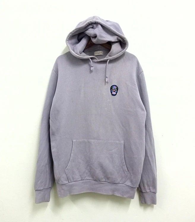 Suspicious pullover outlet