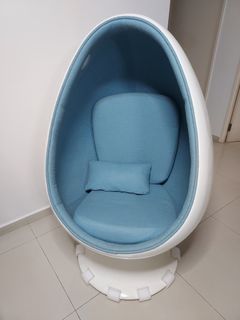Egg sales shaped chair