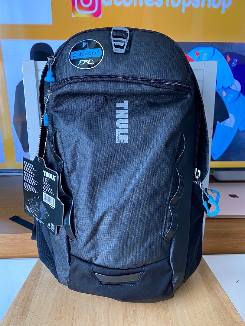 Thule EnRoute Blur Daypack (Category: Backpacks) located in Las Pinas. Submitted by DC.OneStopShop (Listing ID 1285854109, Image 1). Description: 🔥🔥ON SALE🔥🔥 🇵🇭ON HAND and ready to ship🇵🇭 ▪️Thule EnRoute Blue Daypack 🏷️2,800php 💯Original.