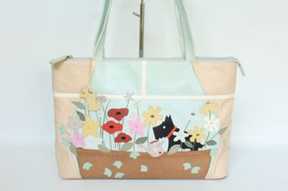 (Kategori: ) berada di . Dikirim oleh natalie_authenticpreloved (ID iklan 1285943911, Gambar 1). Deskripsi: .