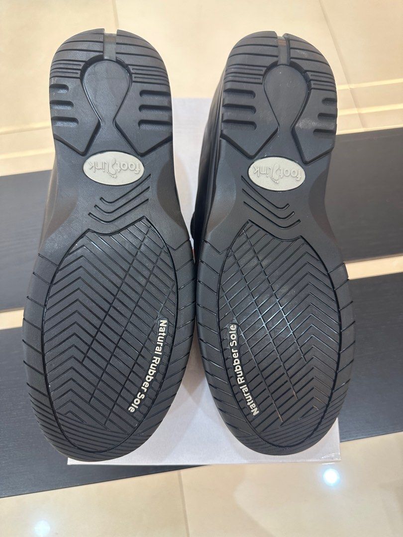 Latest rubber shoes 218 outlet