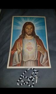 Vintage 1972 Sacred ♥ of Jesus with rosary