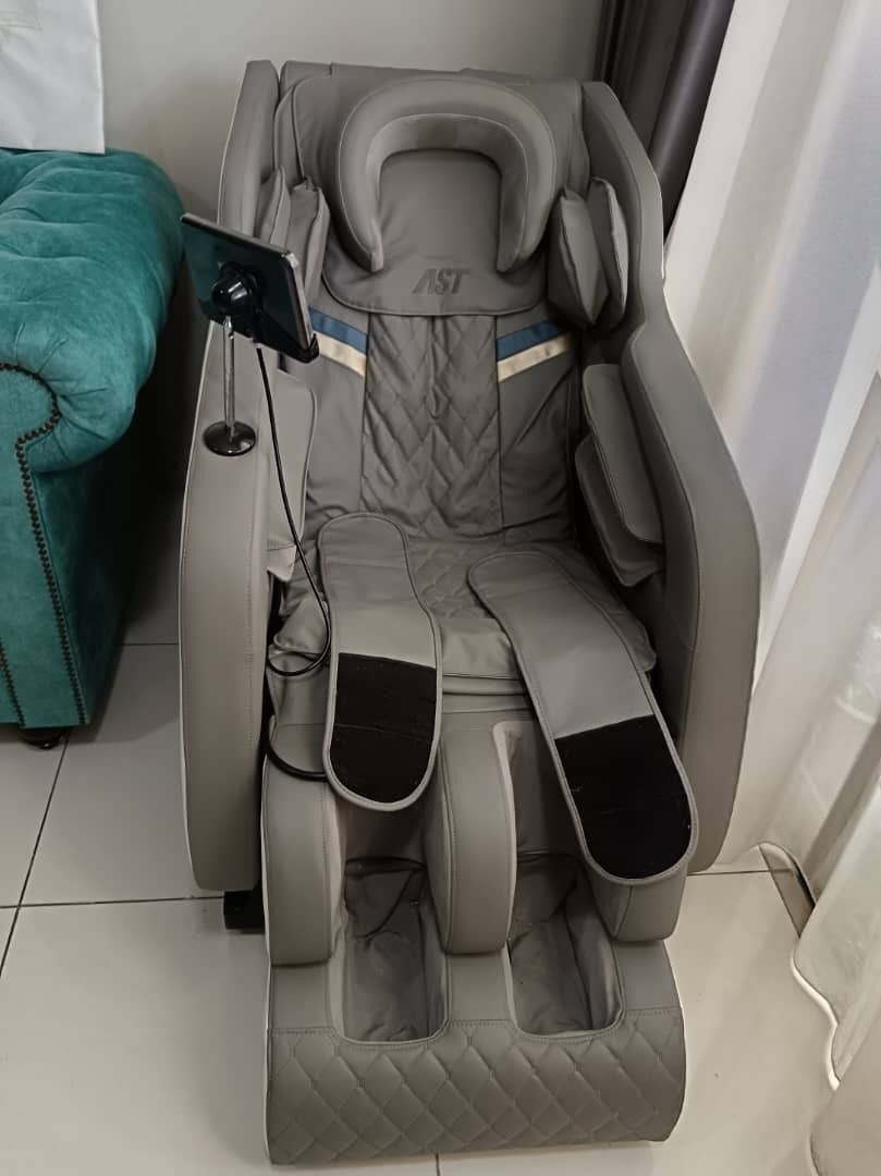 Sports on sale massage chair
