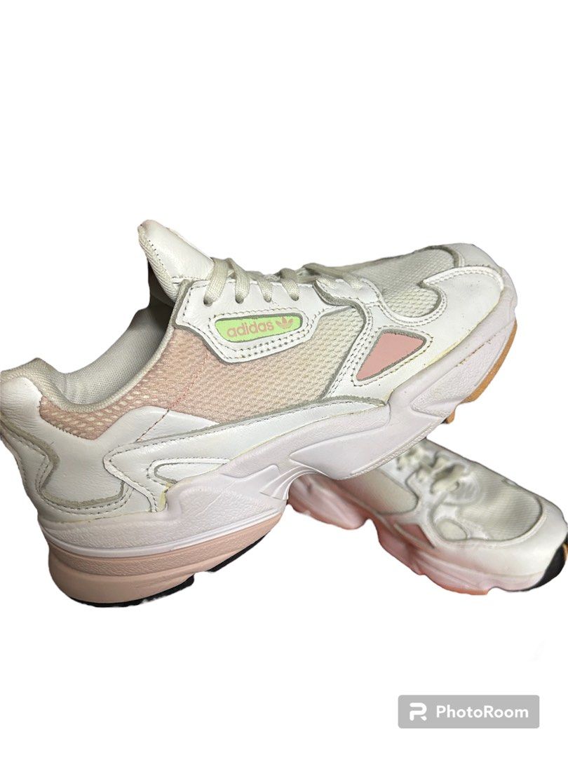 adidas falcon pink spirit EG3058