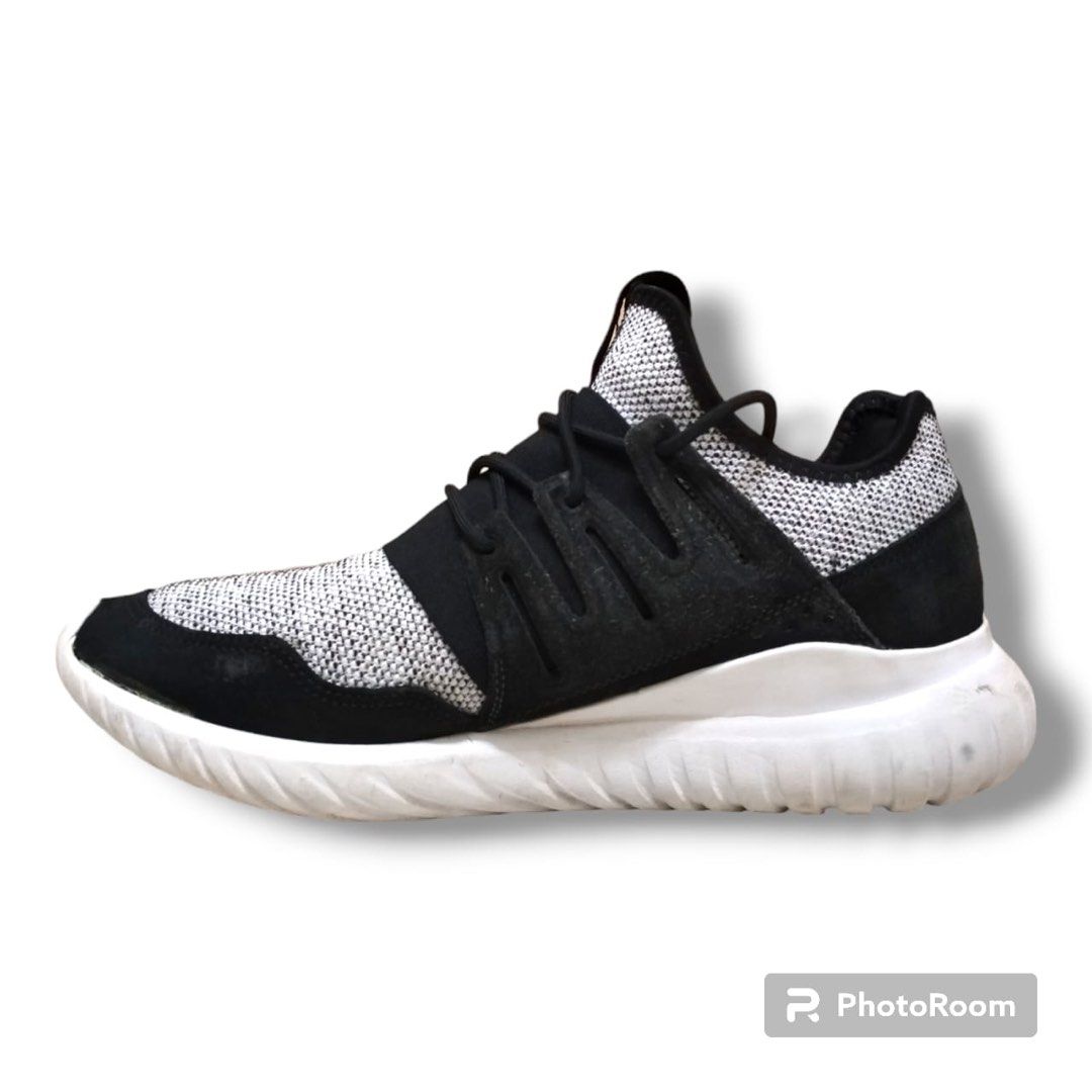 Adidas tubular sales radial nova