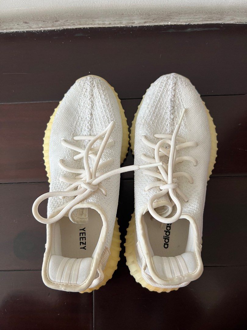 Adidas Yeezy 350 V1 White Size 6 1 2 US Fesyen Wanita Sepatu di Carousell