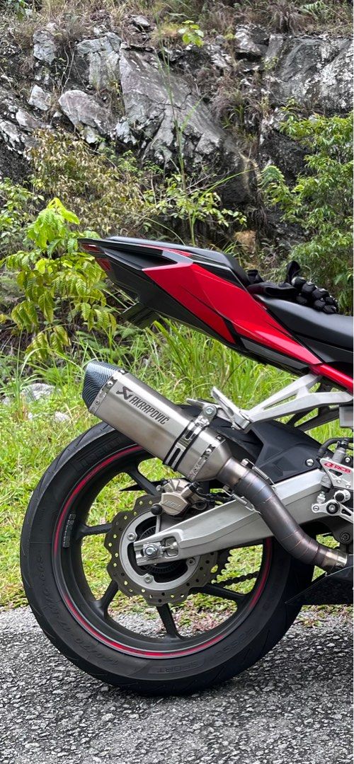 Akrapovic slip top on cbr250rr