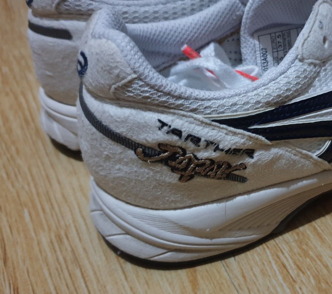 Asics store racing flats