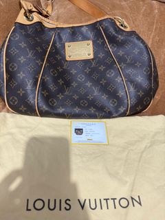 (Category: ) located in . Submitted by hearts0214 (Listing ID 1286070369, Image 1). Description: .
