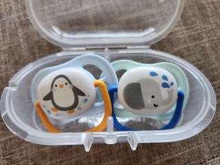 Avent Pacifiers (0-6 months)