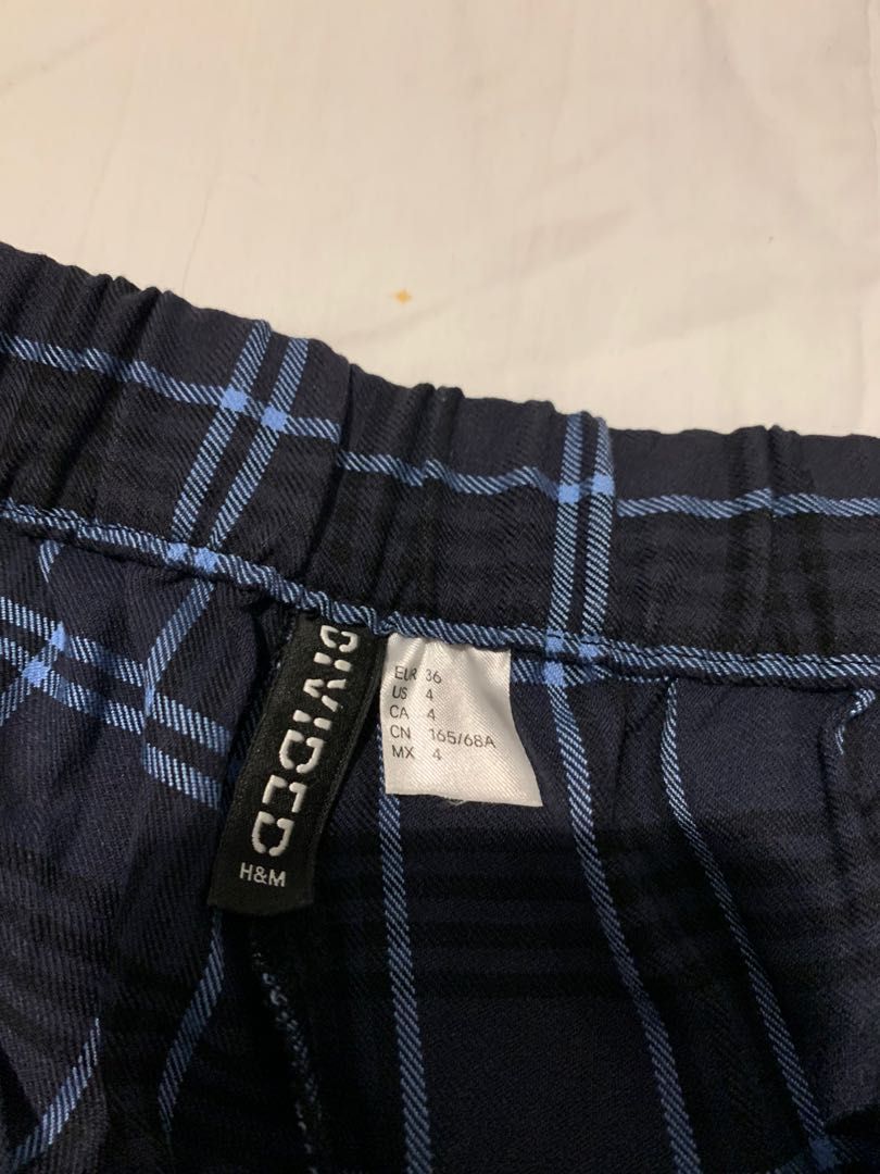Blue Trousers (Category: Other Bottoms) located in Paranaque City. Submitted by izzysus (Listing ID 1286132179, Image 2). Description: - no issues or stains mop: gcash / maya / bpi mod: lalamove, ggx, jnt, lbc.