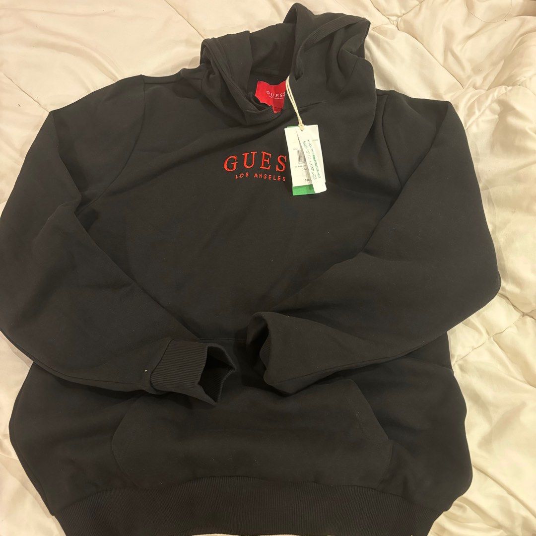 BNWT Black Red Guess Hoodie (Category: Coats, Jackets and Outerwear) located in Paranaque City. Submitted by coldbrews (Listing ID 1286116194, Image 2). Description: please read the FULL description before inquiring! size: M condition: brand new w tags, was a gift. you may ask me for a ww 🏷️ mop GCash ONLY 📮 shipping from Parañaque City via GoGo Express ONLY (Metro Manila rates are ₱80) can do Lalamove for same-day delivery. If you have other p