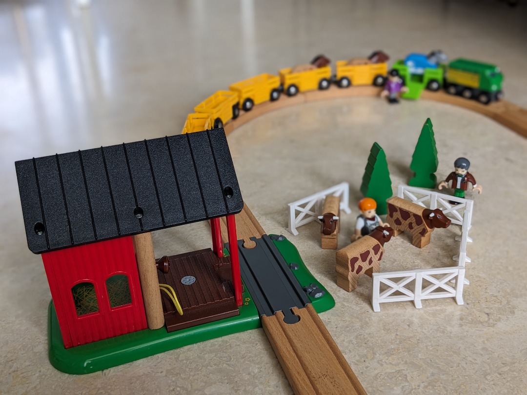 Brio animal train shop