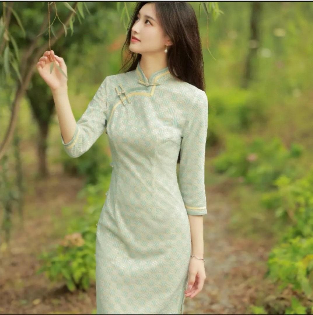 Oriental Allure: Cheongsam Dresses With A Modern Style Spin