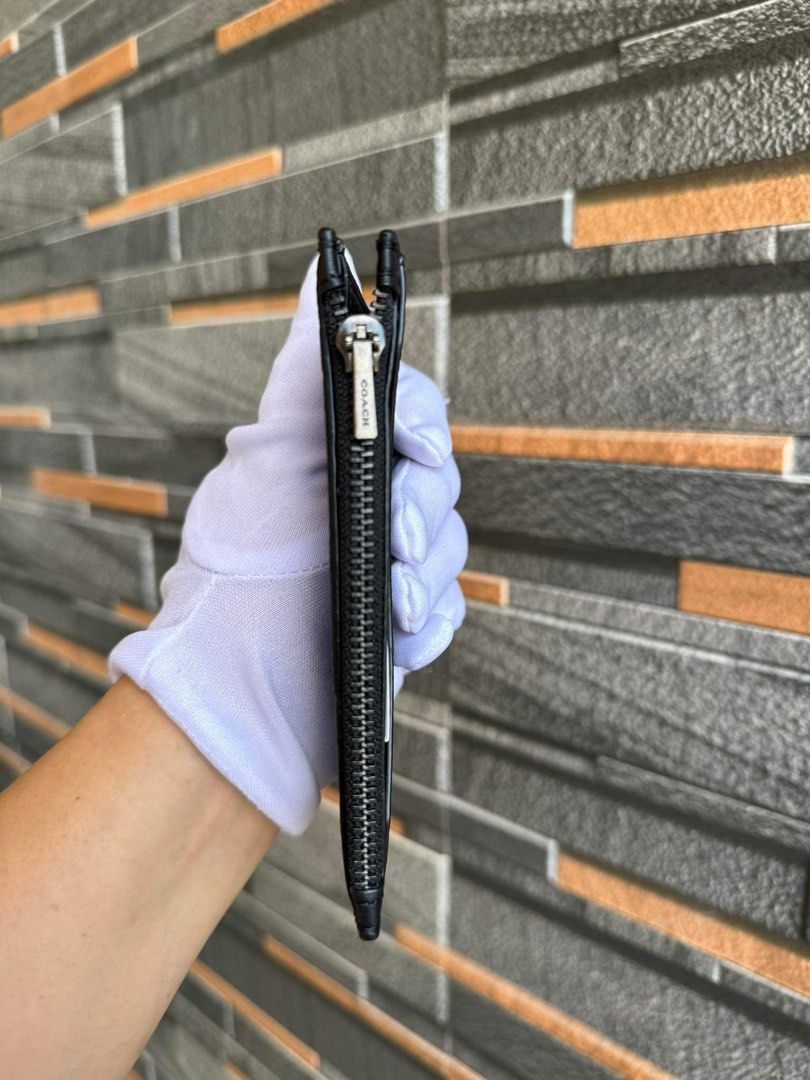 Coach zip cardcase (Category: Luxury Bags & Wallets) located in Mandaluyong City. Submitted by stuffnmore (Listing ID 1286064121, Image 3). Description: Coach zip cardcase Pinas onhand Inclusion carecard Guaranteed original and new .