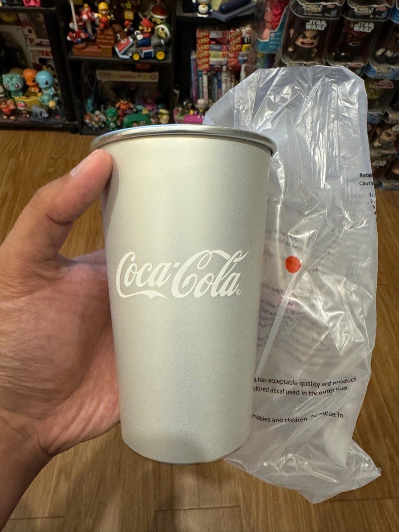 Coca Cola McDonald’s Red color changing (Category: Water Bottles & Tumblers) located in Mandaluyong City. Submitted by wayby (Listing ID 1286129724, Image 1). Description: Cup .