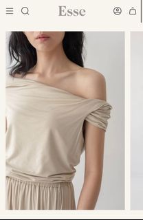 (Category: ) located in . Submitted by rinrin_closet (Listing ID 1286122024, Image 1). Description: .