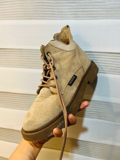 Flat heel boots