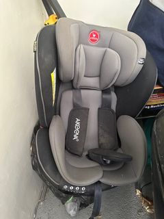 Good as new selling my baby carseat infant to 7yrold