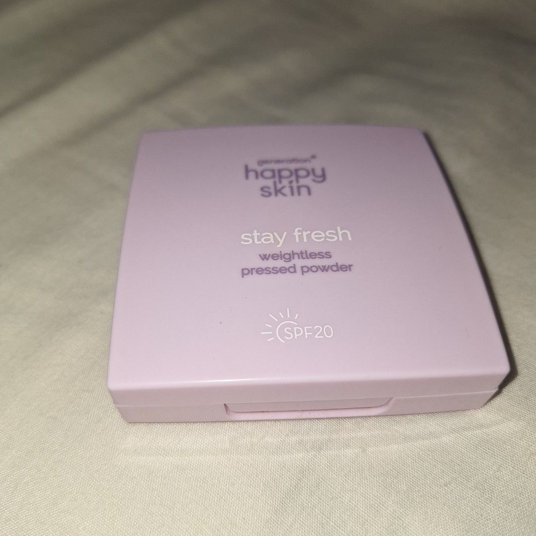 Generation Happy Skin Stay Fresh Weightless Pressed Powder SPF 20