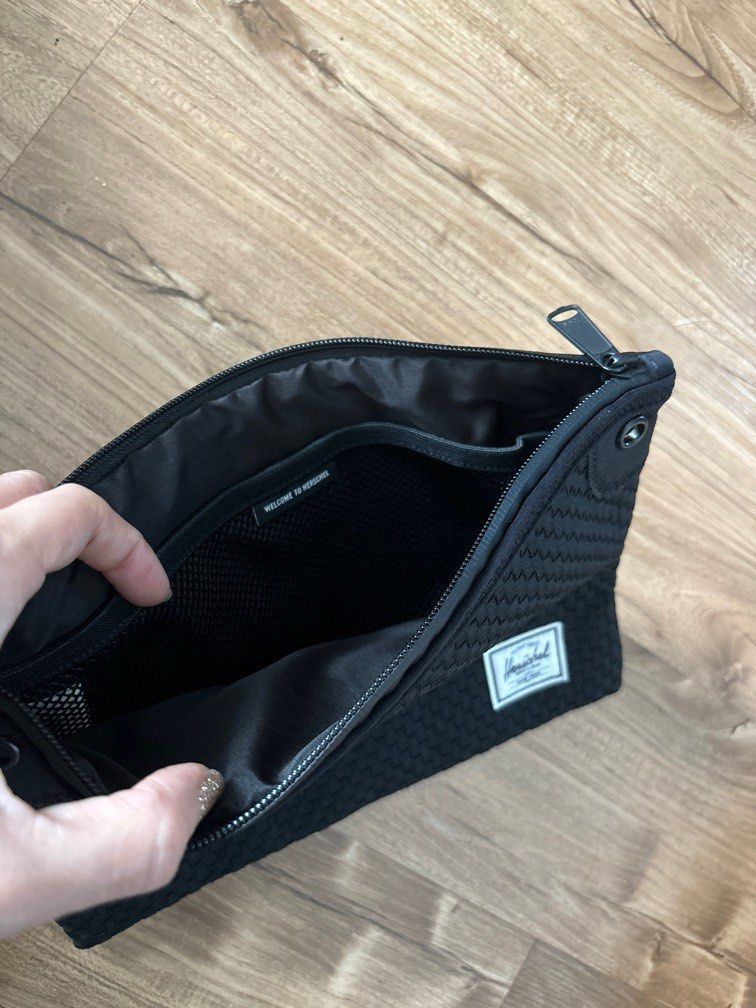Herschel Woven Pouch Men s Fashion Bags Belt bags Clutches and Pouches on Carousell