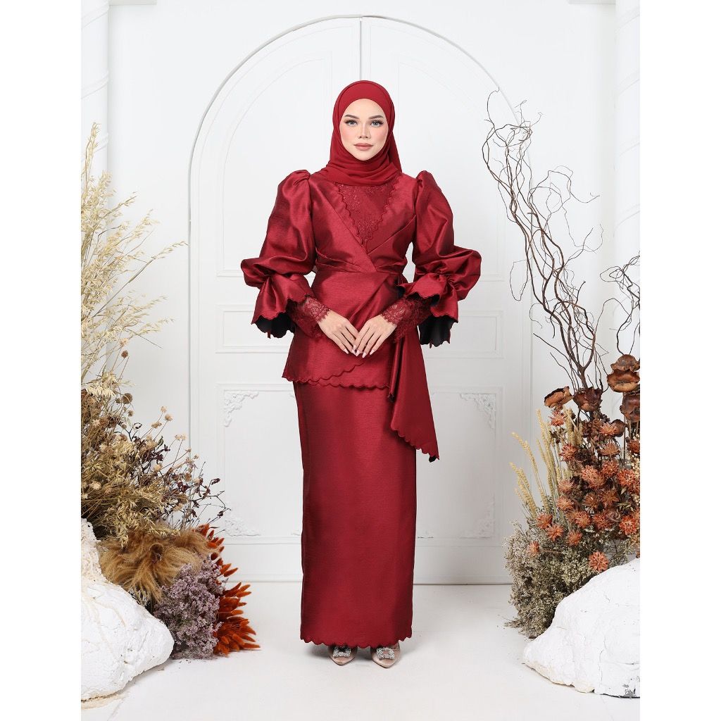 Burgundy outlet baju kurung