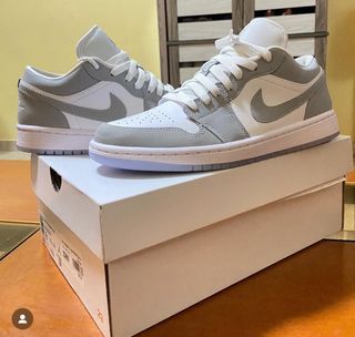 White jordans cheap deals